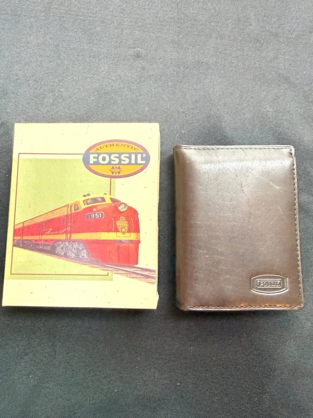 Fossil Wallet York Trifold Dark Brown Leather with Original Box – Classic Style